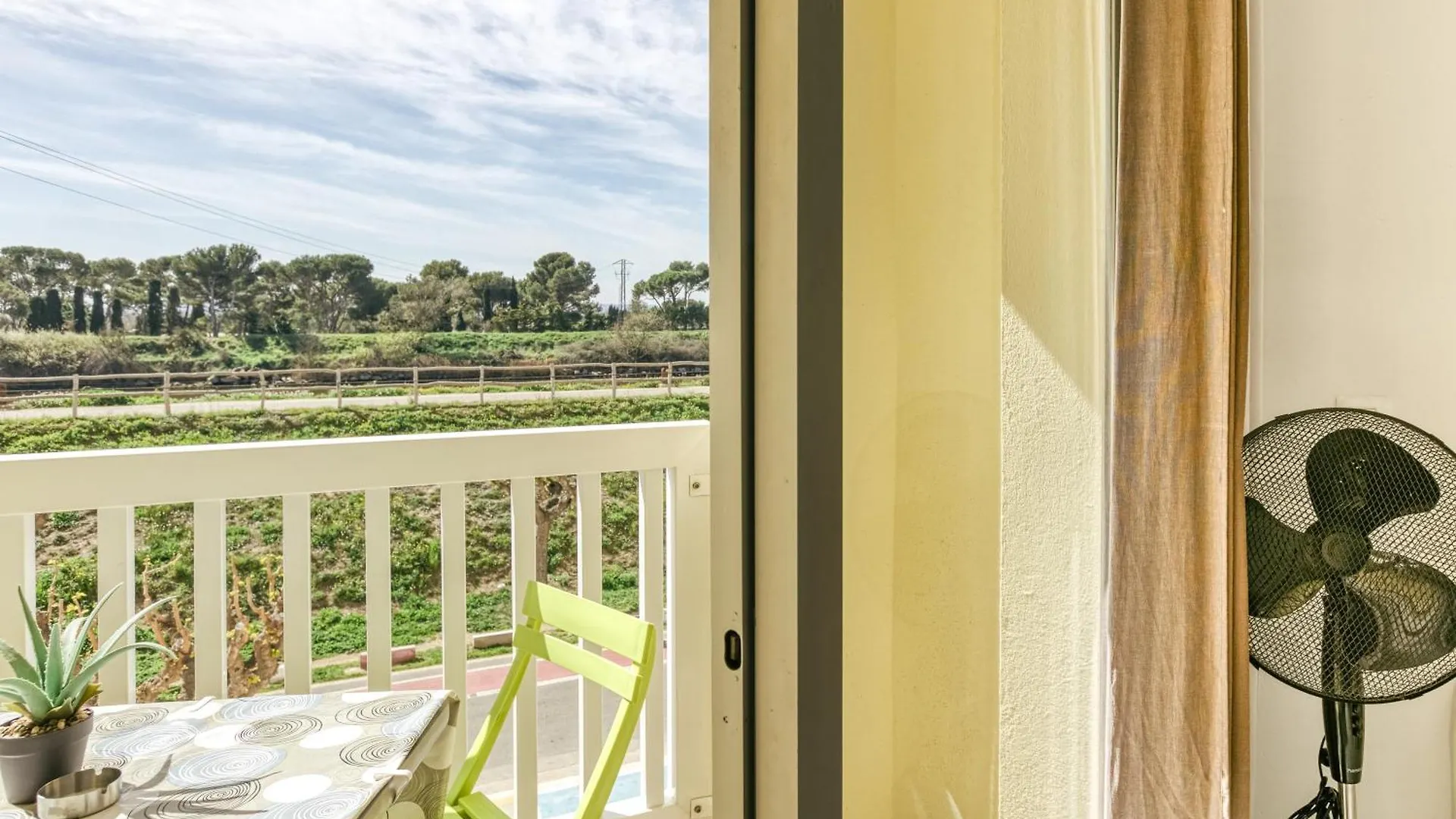 Les Embruns Apartment Empuriabrava Spain
